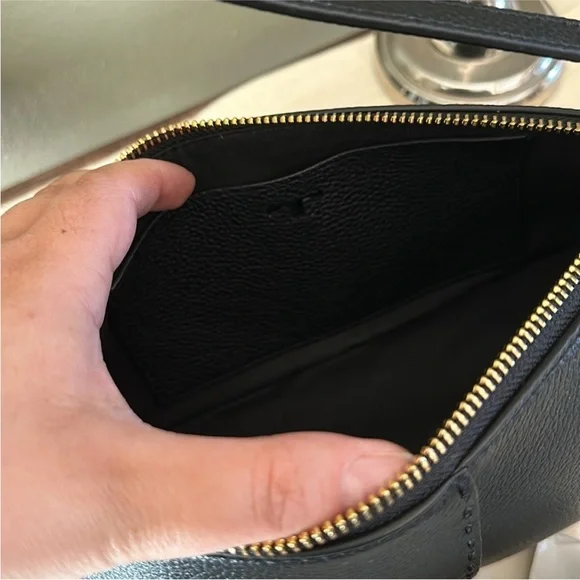 ❌SOLD ❌ Tory Burch McGraw wedge bag - Picture 7 of 14